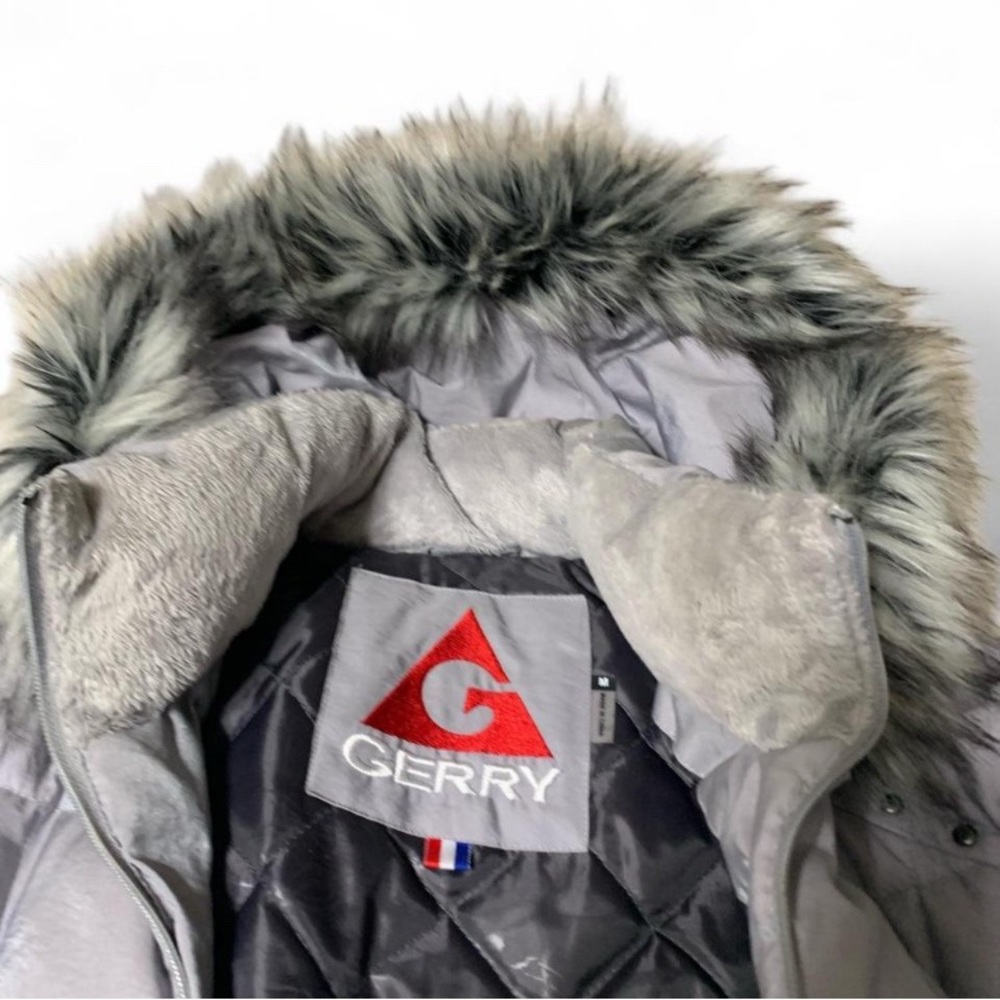 Gerry Weber Silver Puffer Jacket with Faux Fur Hood - Picture 2 of 2